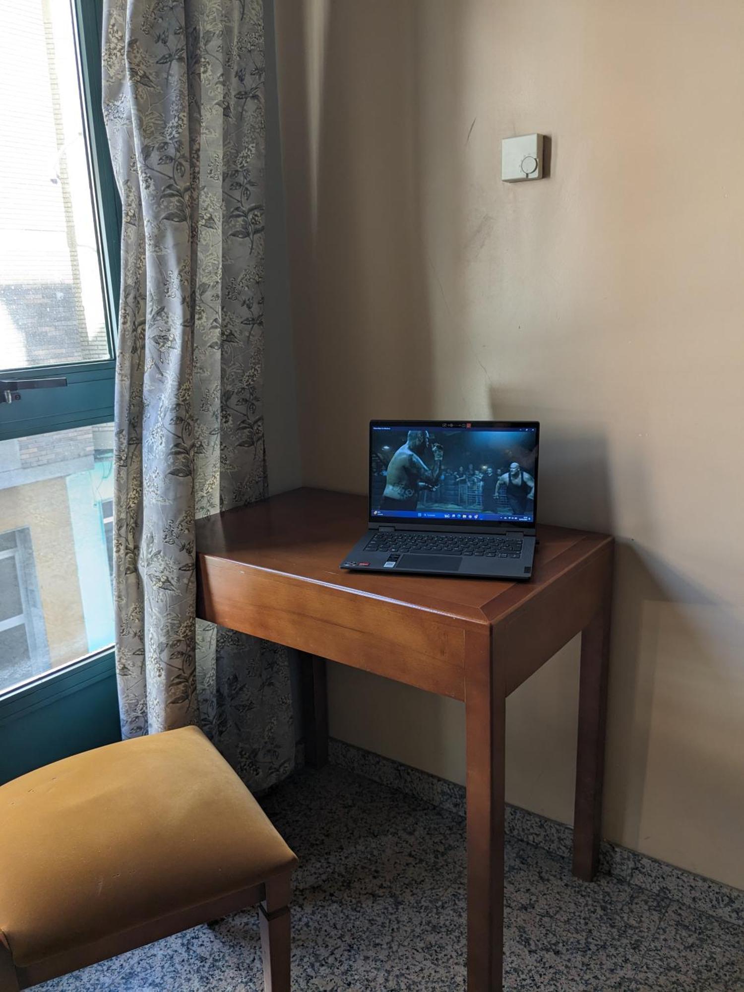H. O Lar Hotell O Barco de Valdeorras Eksteriør bilde